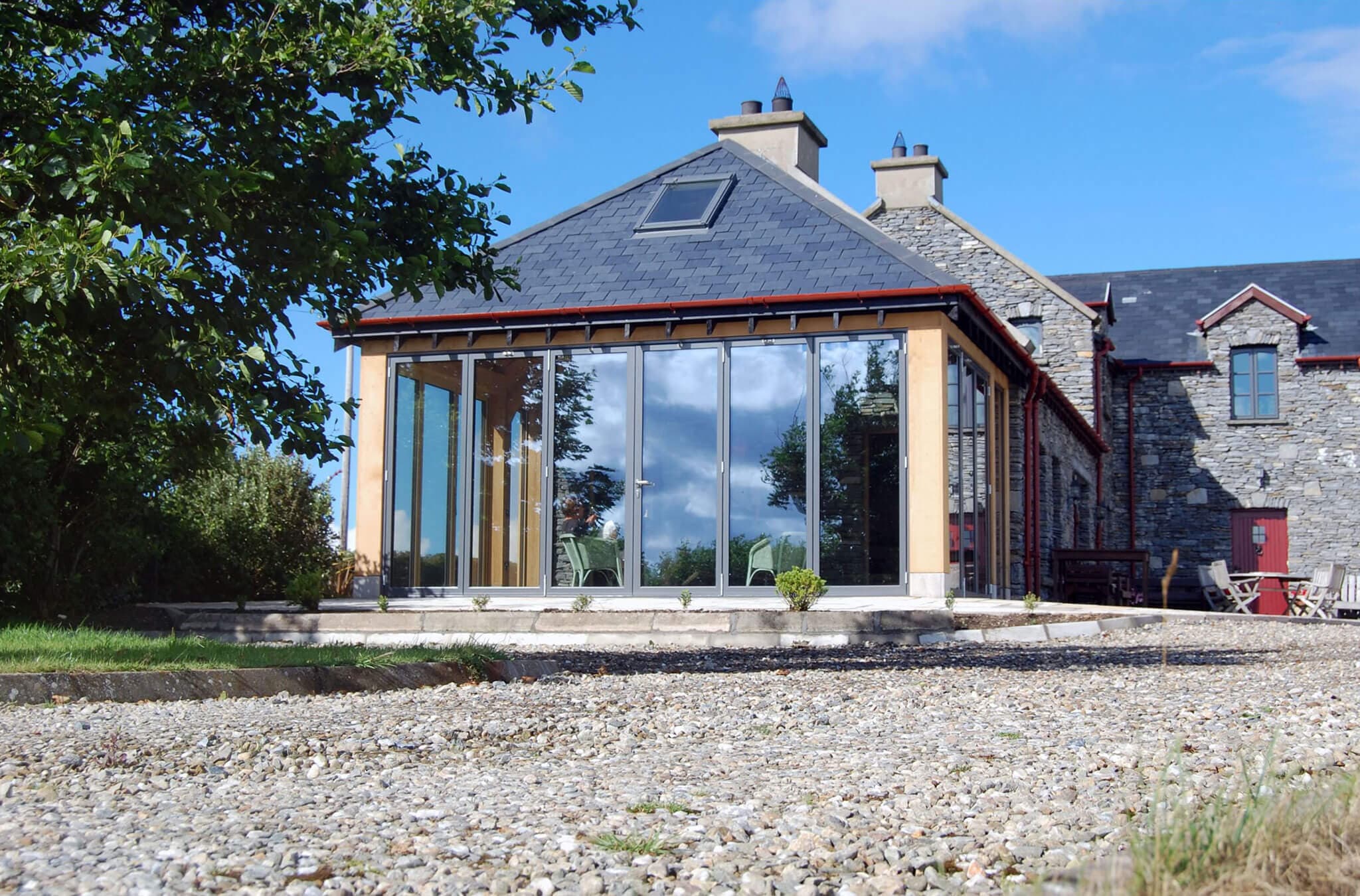 Island Roy architectural detail view 1